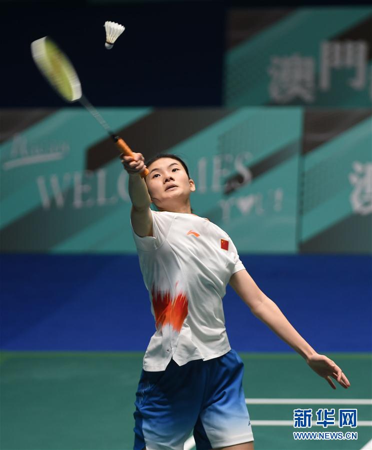 滑雪登山世 滑雪登山世