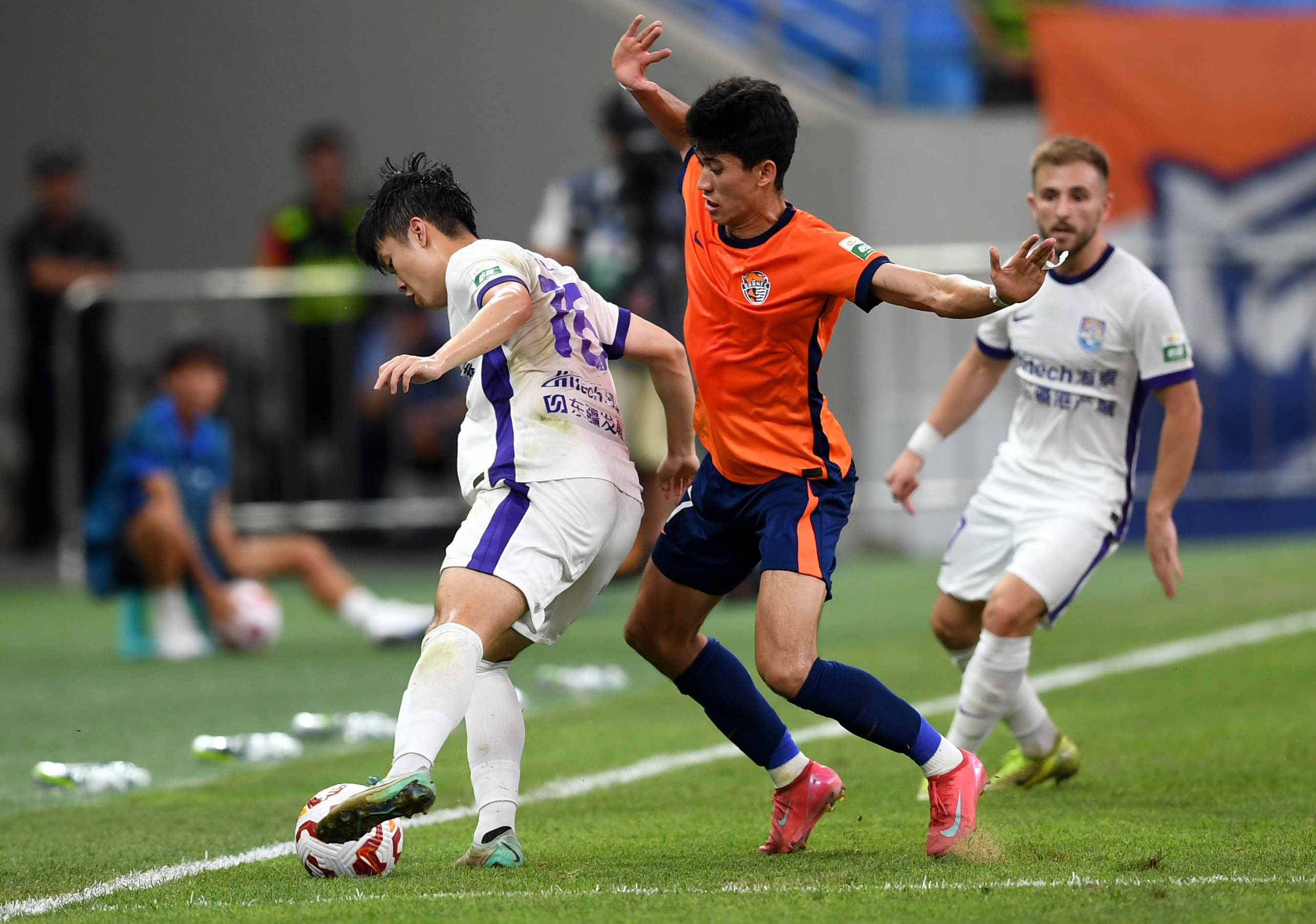 他们在防守 他们在防守