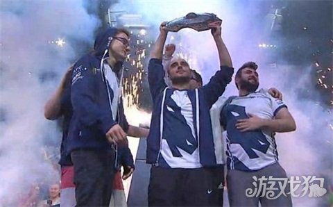 避免全局高 避免全局高